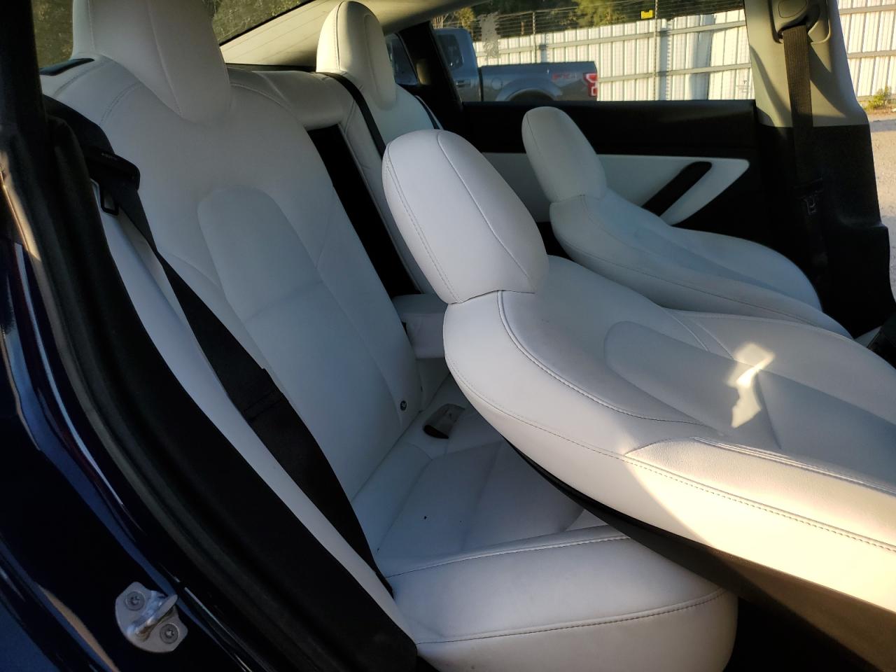 2018 Tesla Model 3 VIN: 5YJ3E1EB9JF097720 Lot: 87364295