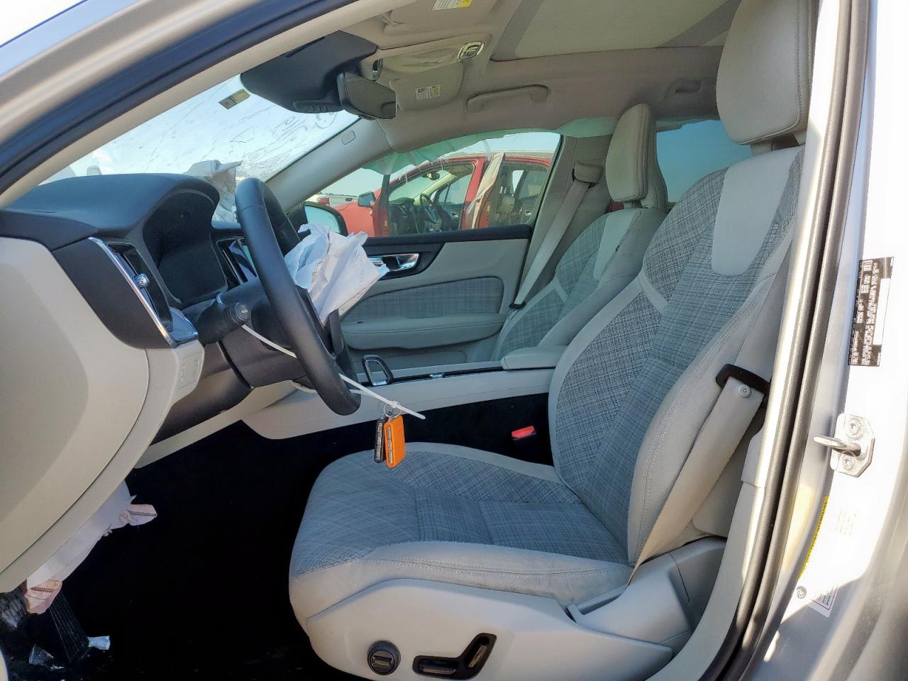 2022 Volvo S60 B5 Momentum VIN: 7JRL12FZ2NG174342 Lot: 82267195