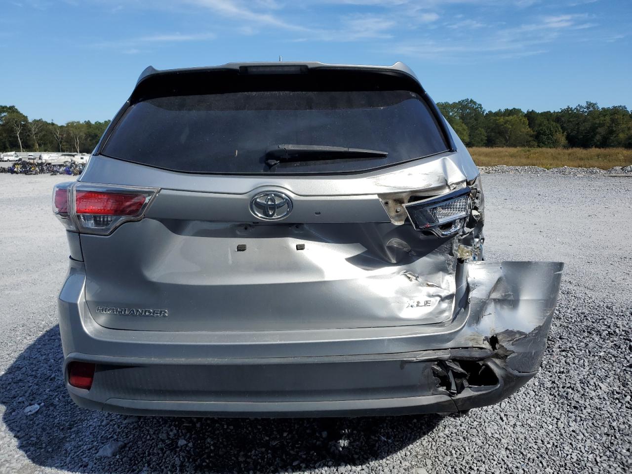 2016 Toyota Highlander Xle VIN: 5TDKKRFH0GS501885 Lot: 82203235