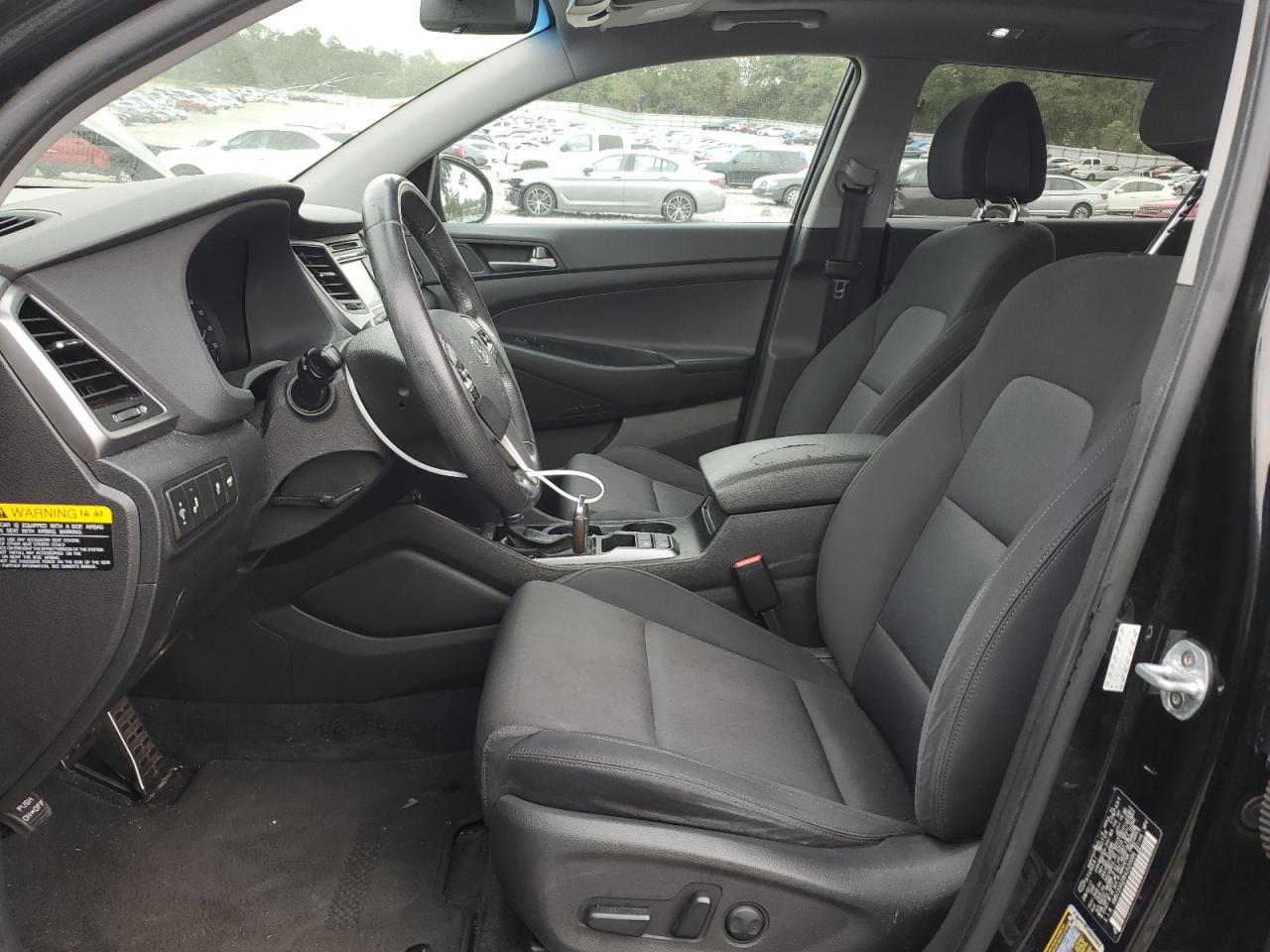 2017 Hyundai Tucson Limited VIN: KM8J33A28HU520086 Lot: 82392475