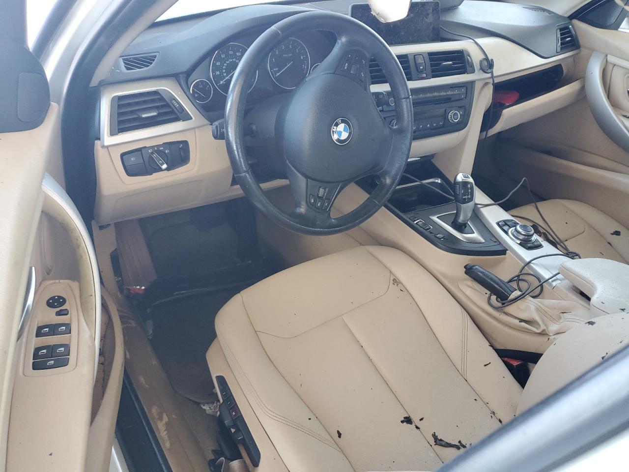 2013 BMW 320 I VIN: WBA3B1C58DK128546 Lot: 85827015