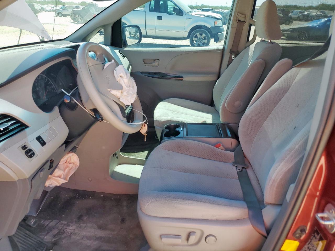 2013 Toyota Sienna Le VIN: 5TDKK3DC4DS298306 Lot: 85006295