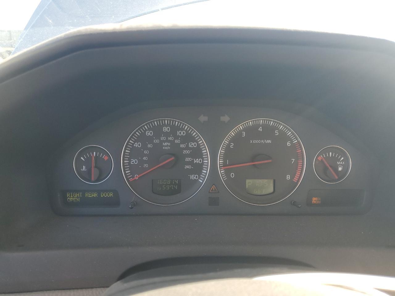 2005 Volvo S60 T5 VIN: YV1RS547X52453618 Lot: 86769095