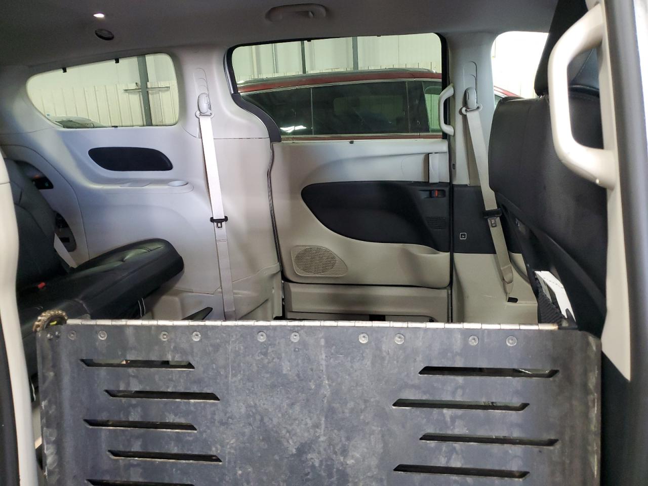 2022 Chrysler Pacifica Touring L VIN: 2C4RC1BG7NR172408 Lot: 85718945