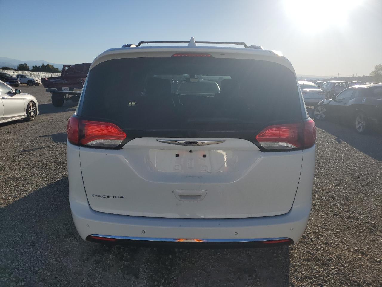 2019 Chrysler Pacifica Touring L VIN: 2C4RC1BG0KR554128 Lot: 82283465