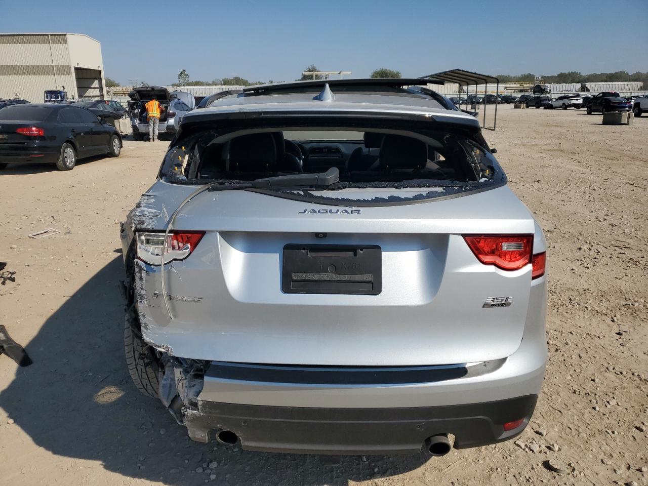 2017 Jaguar F-Pace R - Sport VIN: SADCL2BV8HA898625 Lot: 82188585