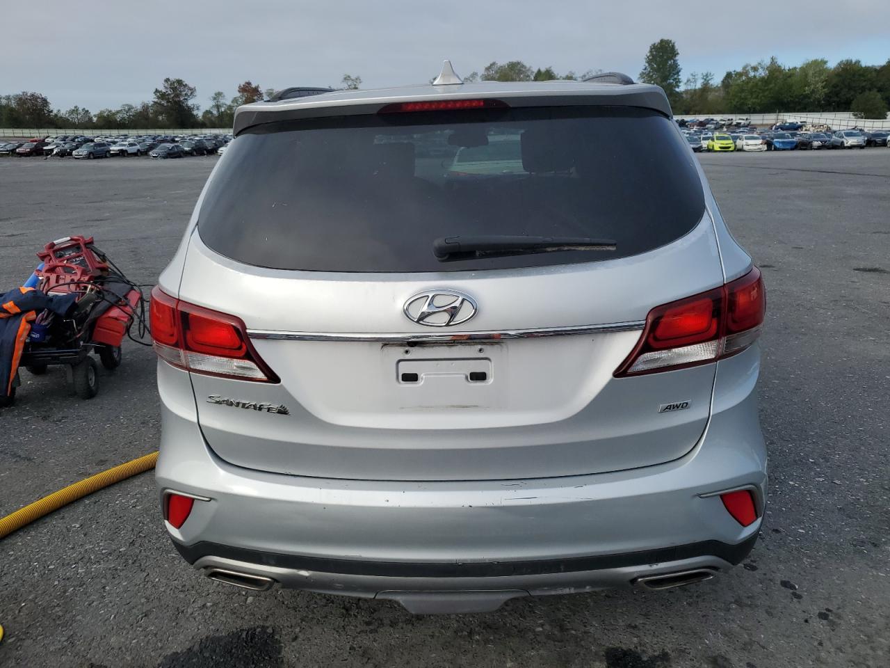 2017 Hyundai Santa Fe Se VIN: KM8SMDHF1HU179159 Lot: 85382265