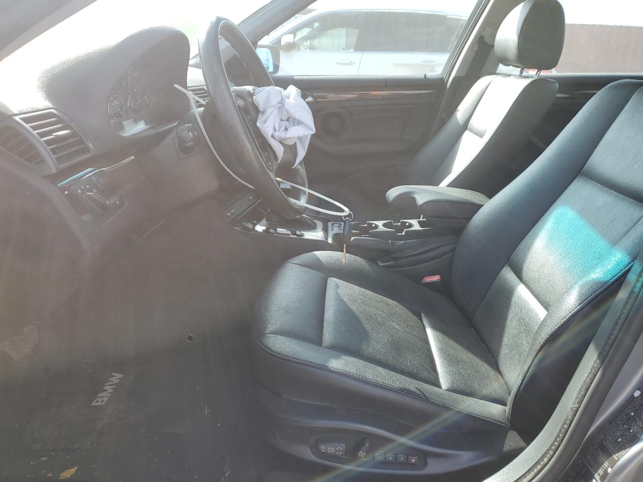 2004 BMW 325 I VIN: WBAET37454NJ82162 Lot: 82708495