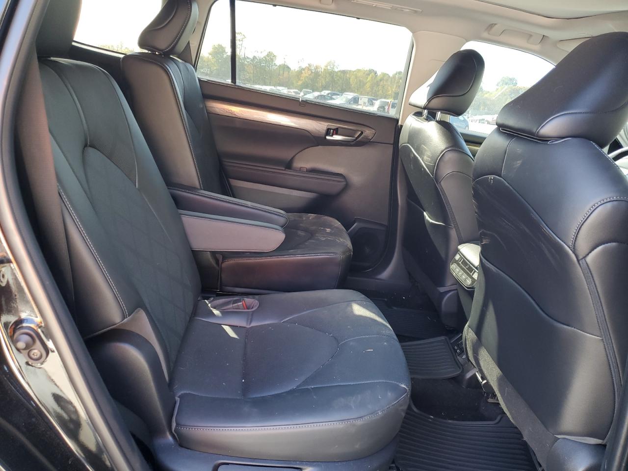 2023 Toyota Highlander L VIN: 5TDKDRBH6PS508856 Lot: 85666535