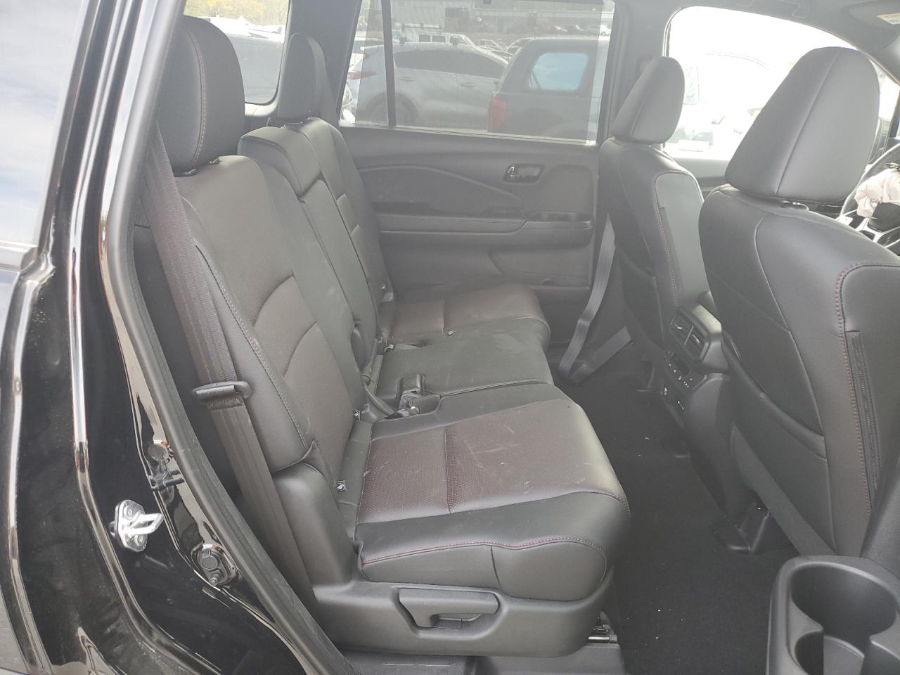 2024 Honda Passport Black Edition VIN: 5FNYF8H84RB003881 Lot: 82752445