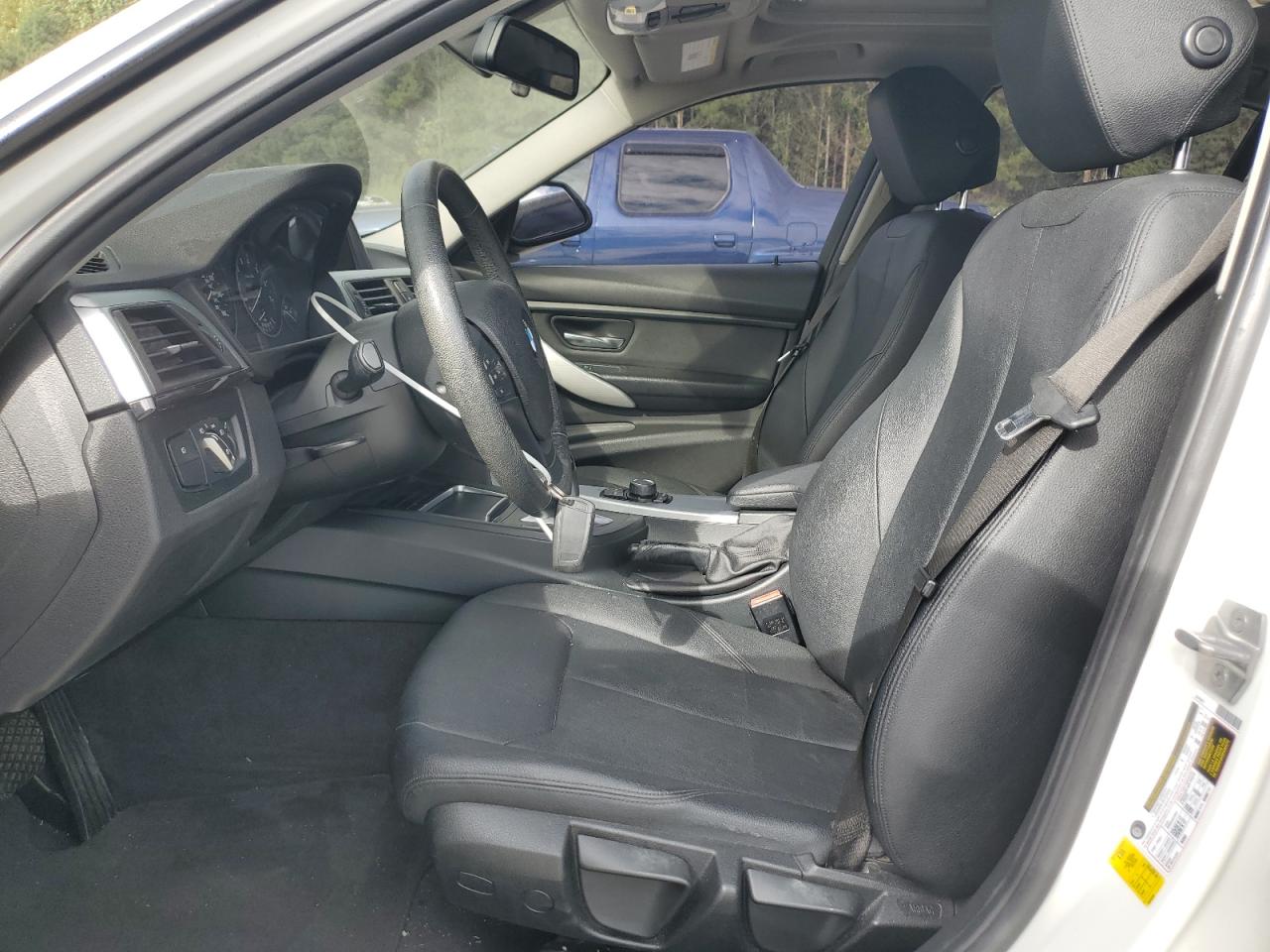 2017 BMW 320 I VIN: WBA8E1G30HNU17494 Lot: 84548465