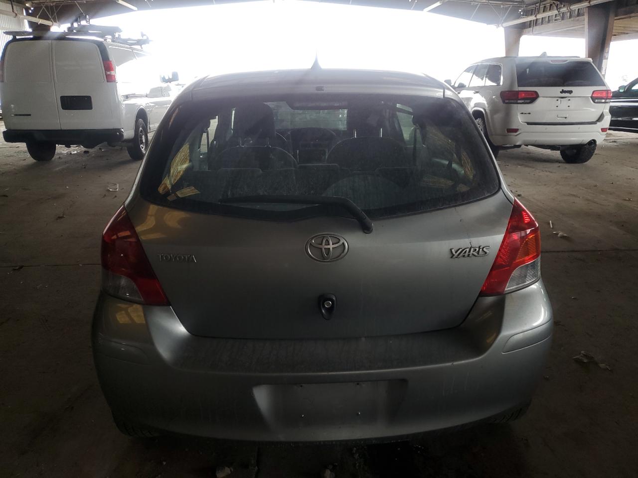 2009 Toyota Yaris VIN: JTDJT903695262535 Lot: 82451295