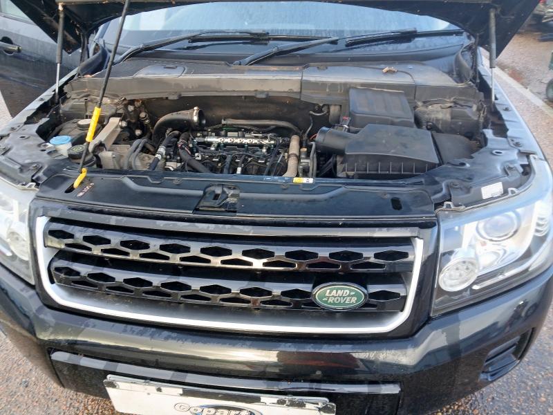 2013 LAND ROVER FREELANDER 2.2 TD4 BLACK AND WHITE 5DR