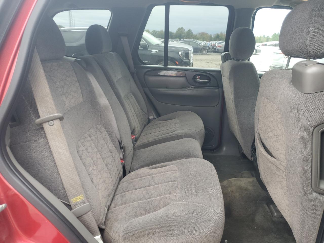 2004 GMC Envoy VIN: 1GKDT13S442381443 Lot: 84765225