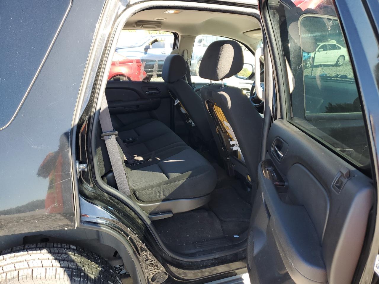 2011 Chevrolet Tahoe C1500 Ls VIN: 1GNSCAE04BR238552 Lot: 85933925