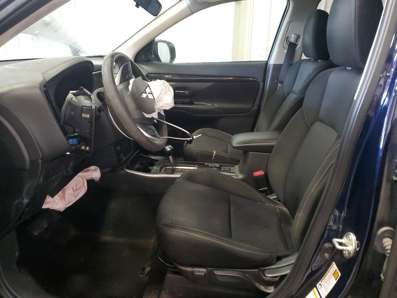 2020 Mitsubishi Outlander Es VIN: JA4AD2A34LZ044574 Lot: 90096065