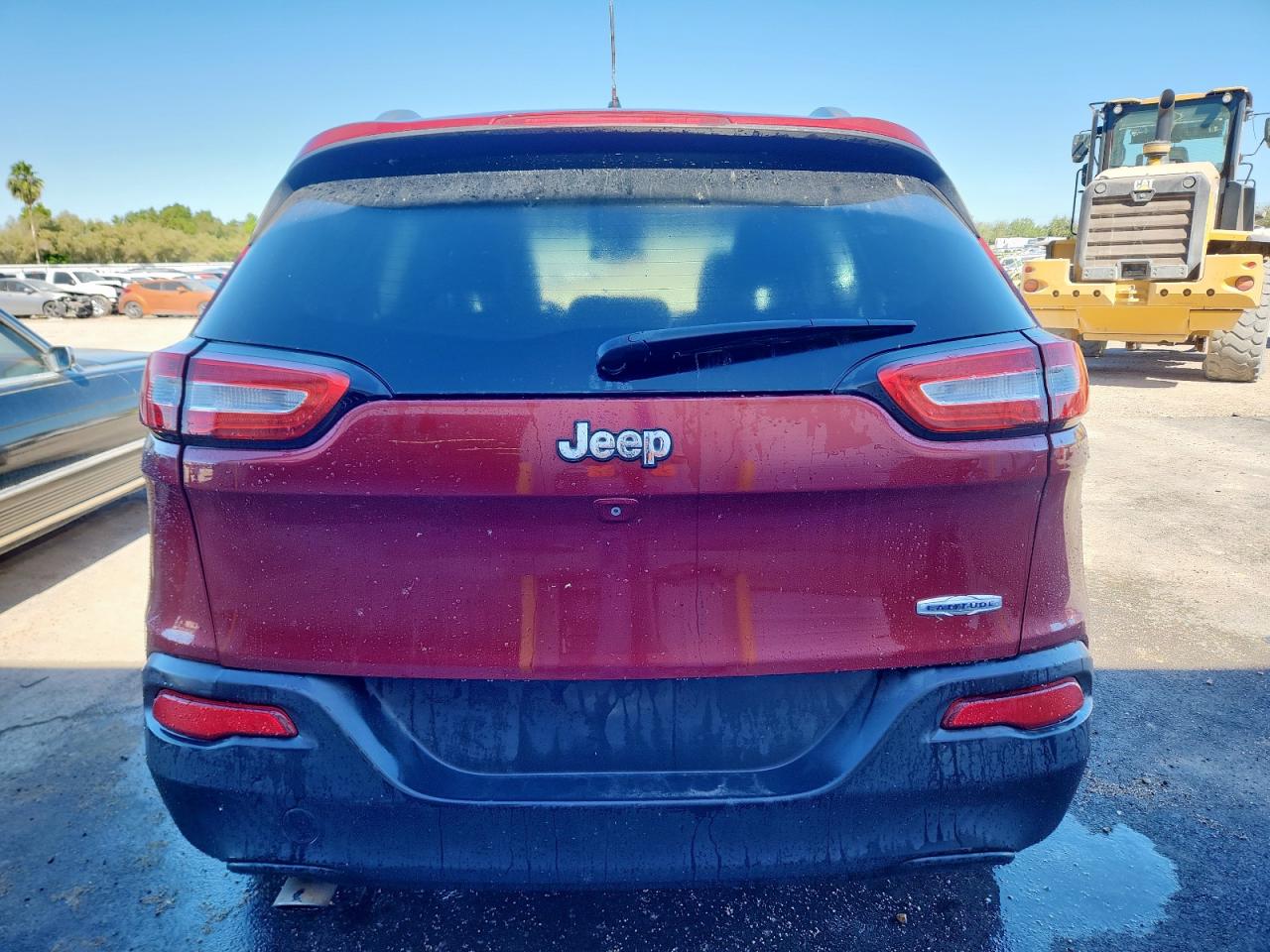 2015 Jeep Cherokee Latitude VIN: 1C4PJLCB8FW535609 Lot: 90733795