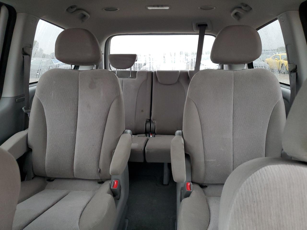 2011 Kia Sedona Lx VIN: KNDMG4C75B6380434 Lot: 89838815