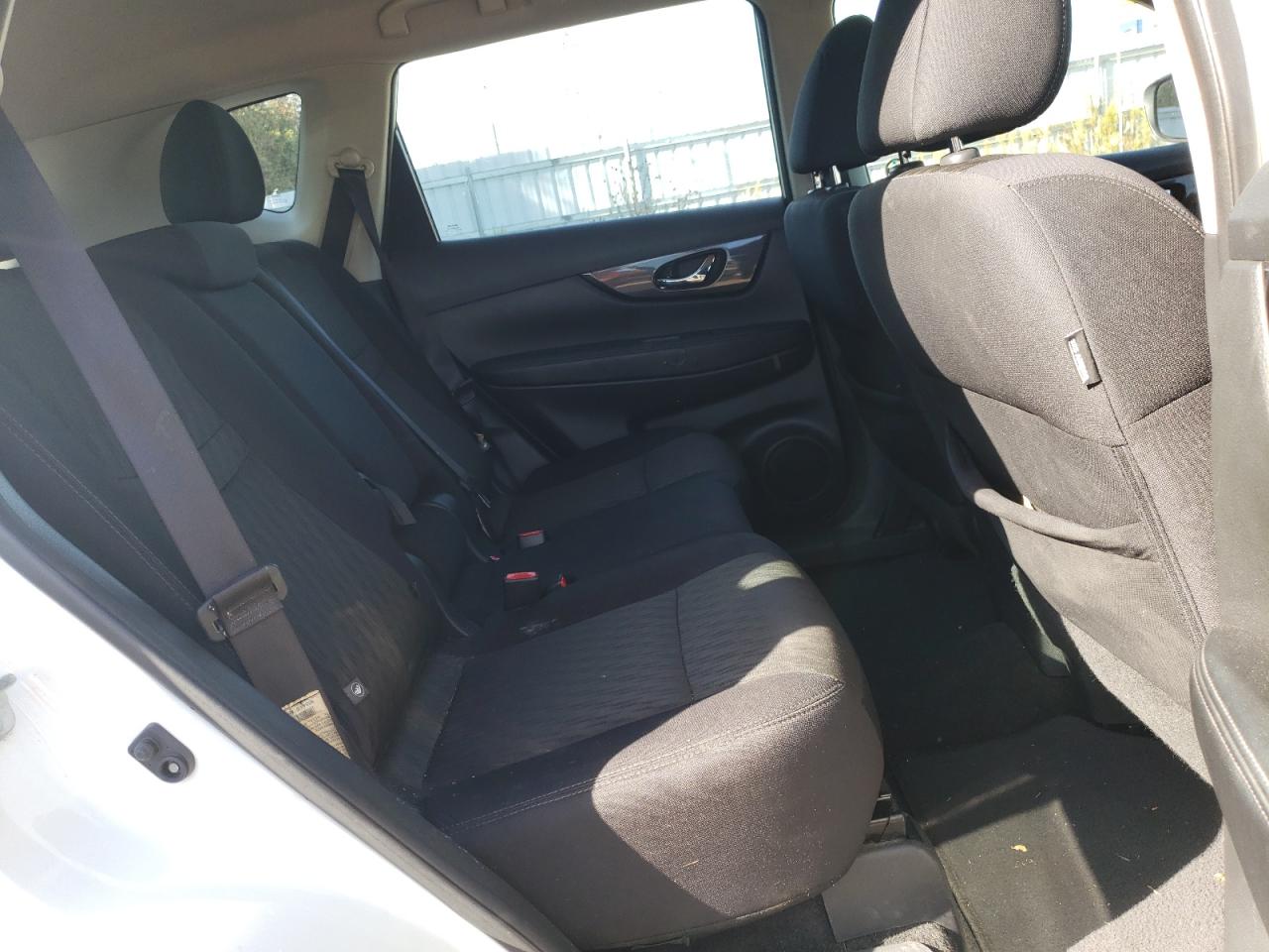 2018 Nissan Rogue S VIN: 5N1AT2MT2JC706913 Lot: 84301785