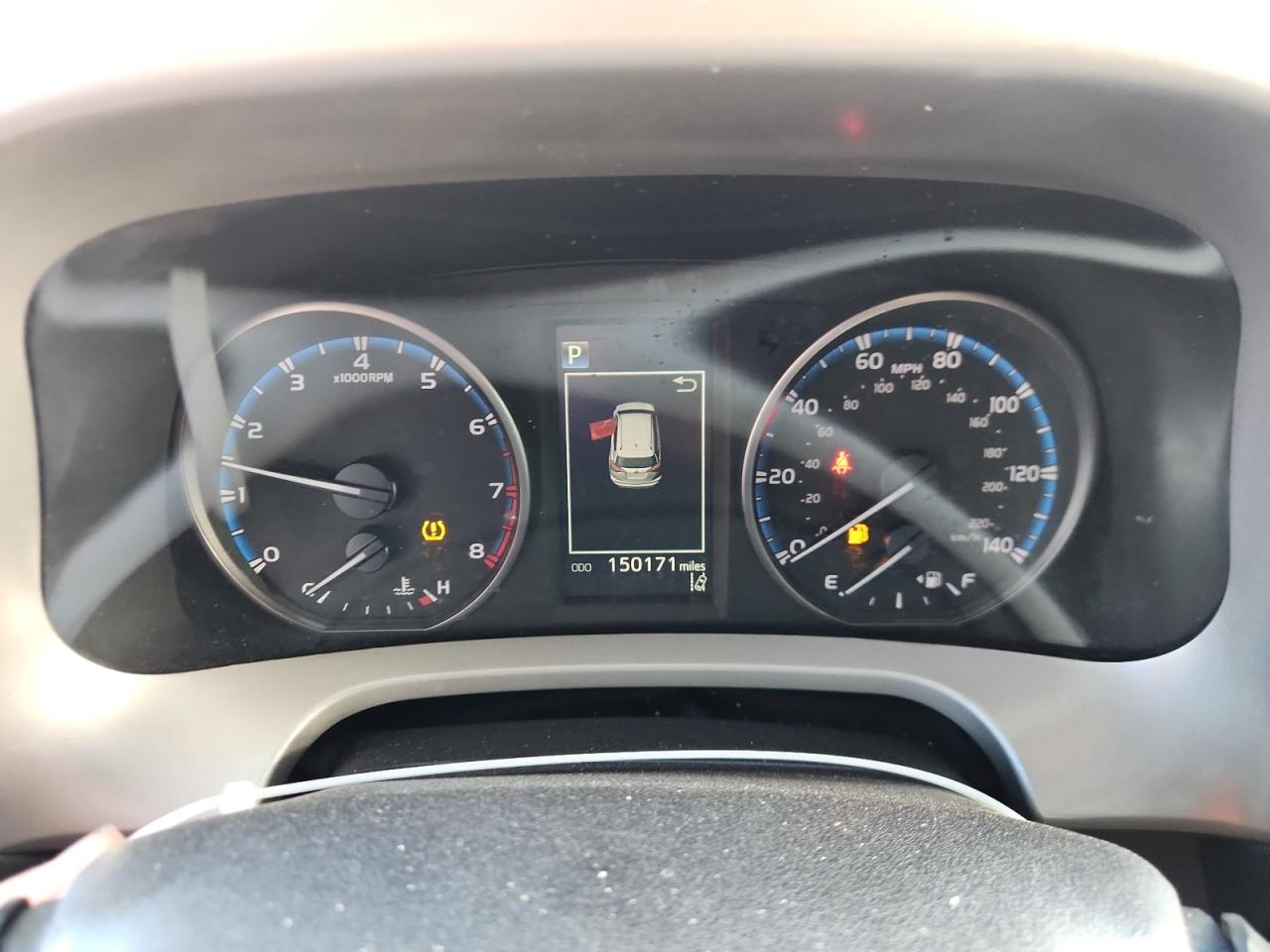 2017 Toyota Rav4 Le VIN: 2T3ZFREV4HW370597 Lot: 82325755