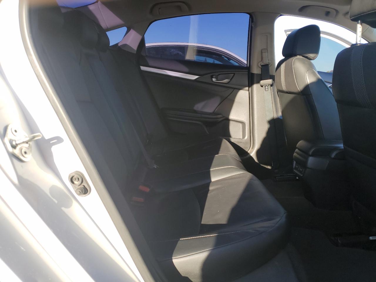 2019 Honda Civic Touring VIN: 19XFC1F94KE200077 Lot: 84920195