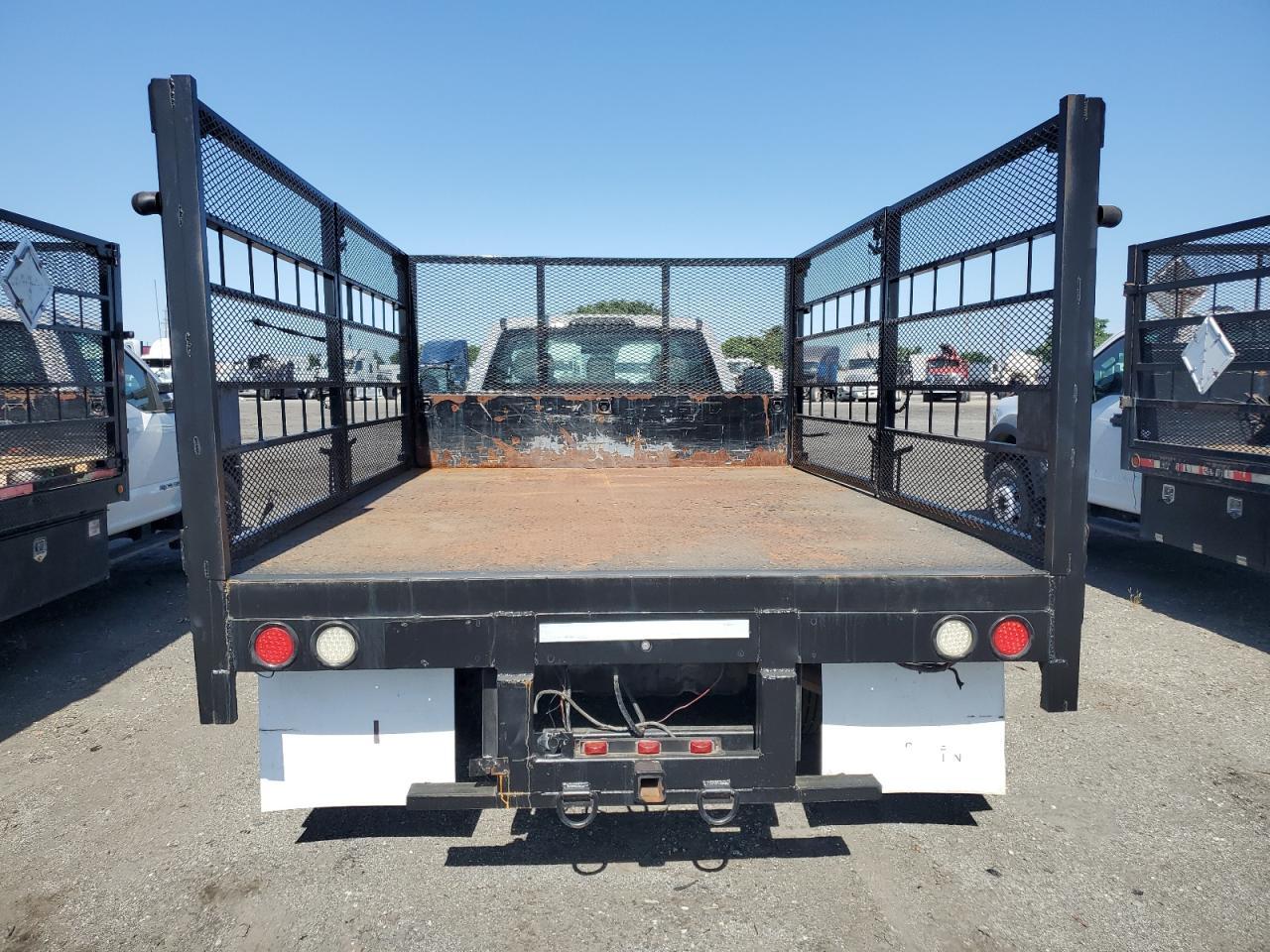 2018 Ford F550 Super Duty VIN: 1FDUF5GT3JDA01016 Lot: 84992935