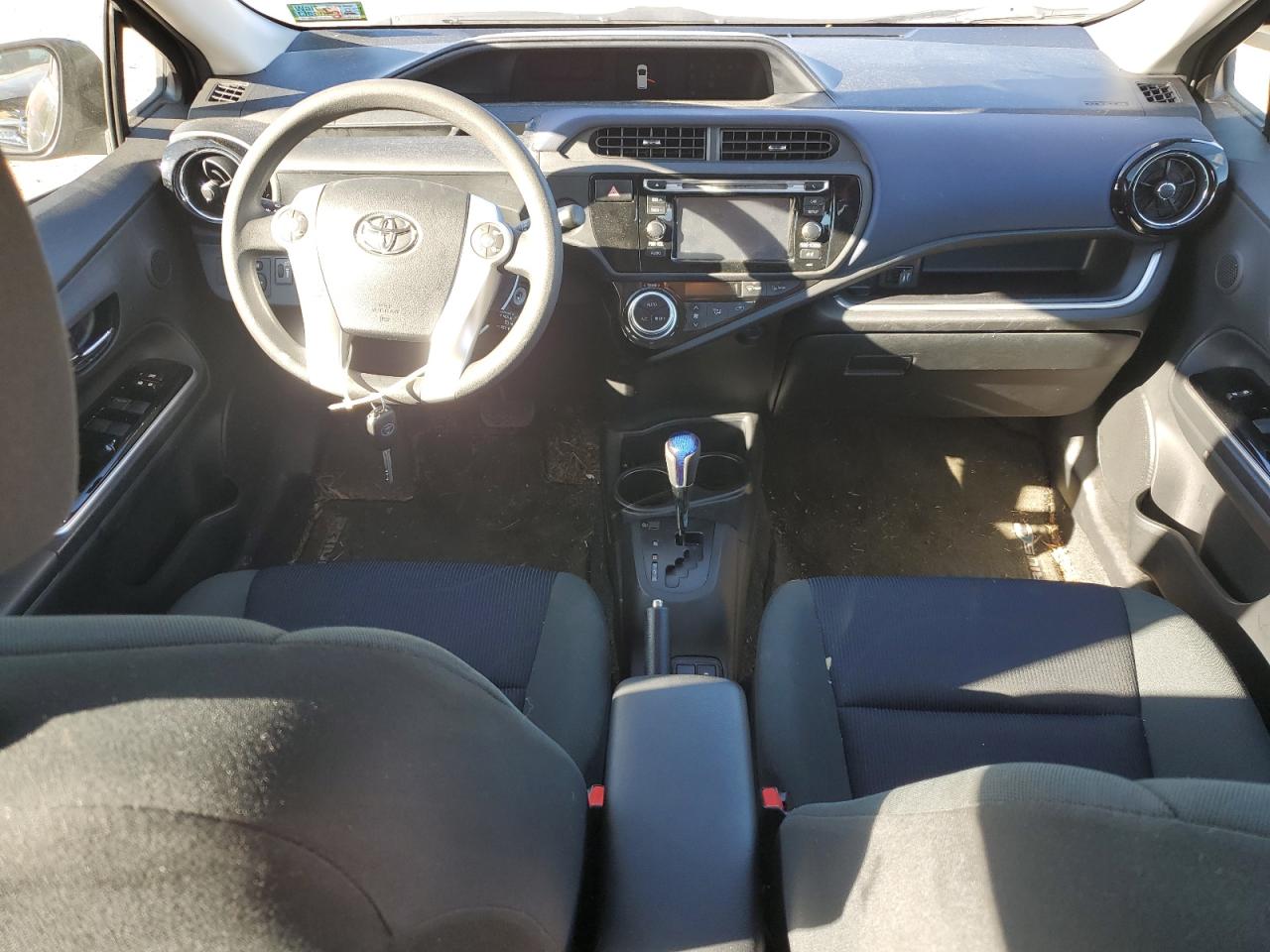 2015 Toyota Prius C VIN: JTDKDTB36F1113976 Lot: 86702085