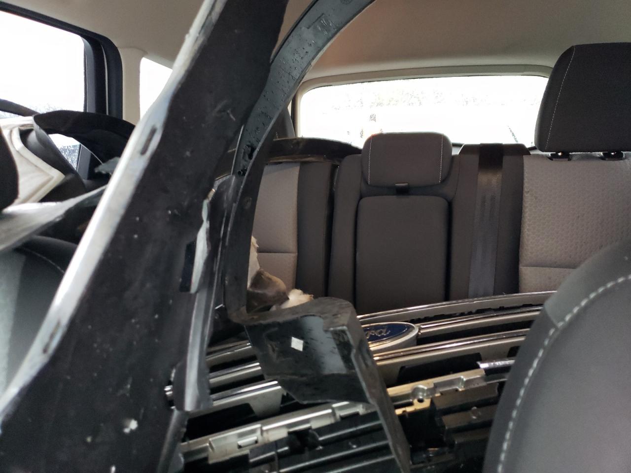 2018 Ford Escape Se VIN: 1FMCU9GDXJUA46794 Lot: 85699665