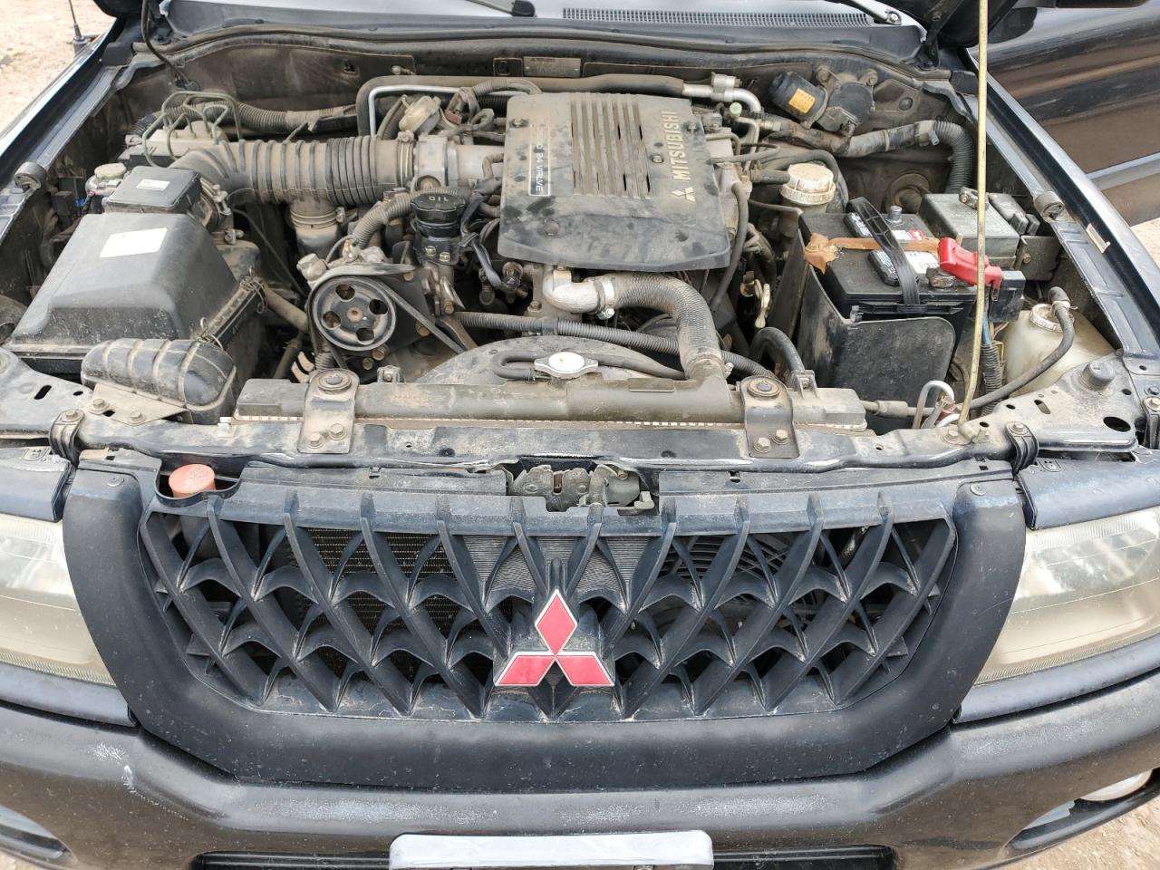 2001 Mitsubishi Montero Sport Xs VIN: JA4MT31R81P045181 Lot: 85372875