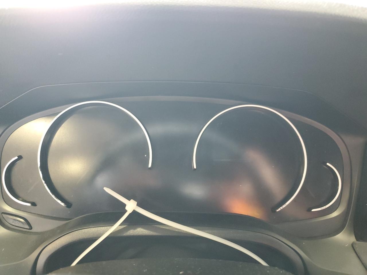 Фото: 3MW5R7J08L8B27086