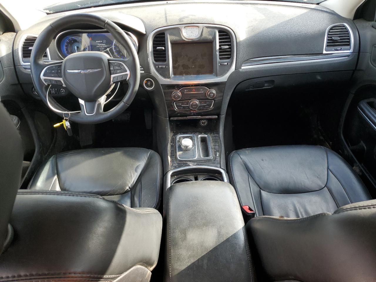 2016 Chrysler 300 Limited VIN: 2C3CCAAG0GH130313 Lot: 82729315