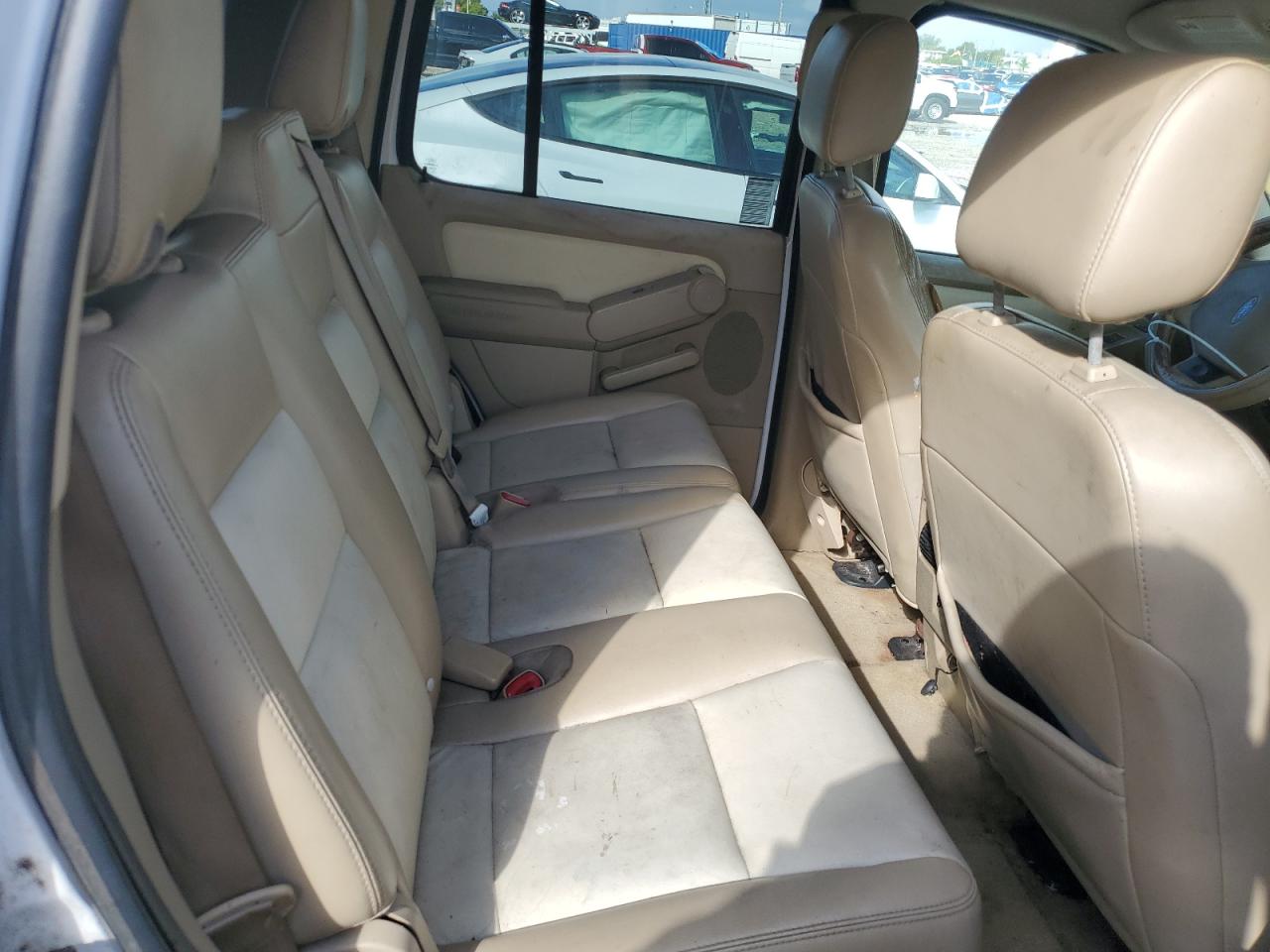 2007 Ford Explorer Xlt VIN: 1FMEU63E37UB03559 Lot: 82317905