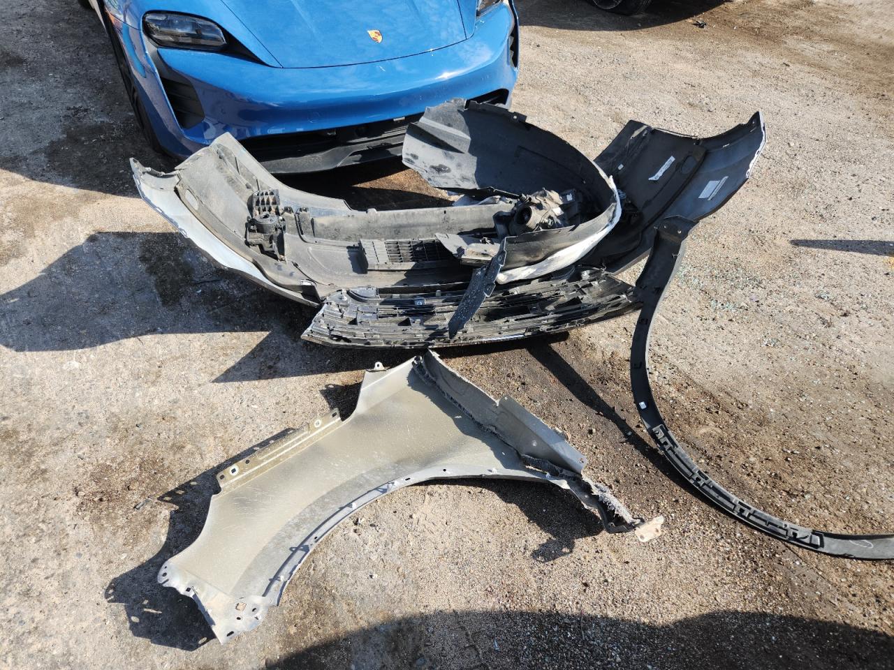 2011 Ford Explorer Limited VIN: 1FMHK8F88BGA27817 Lot: 85367995