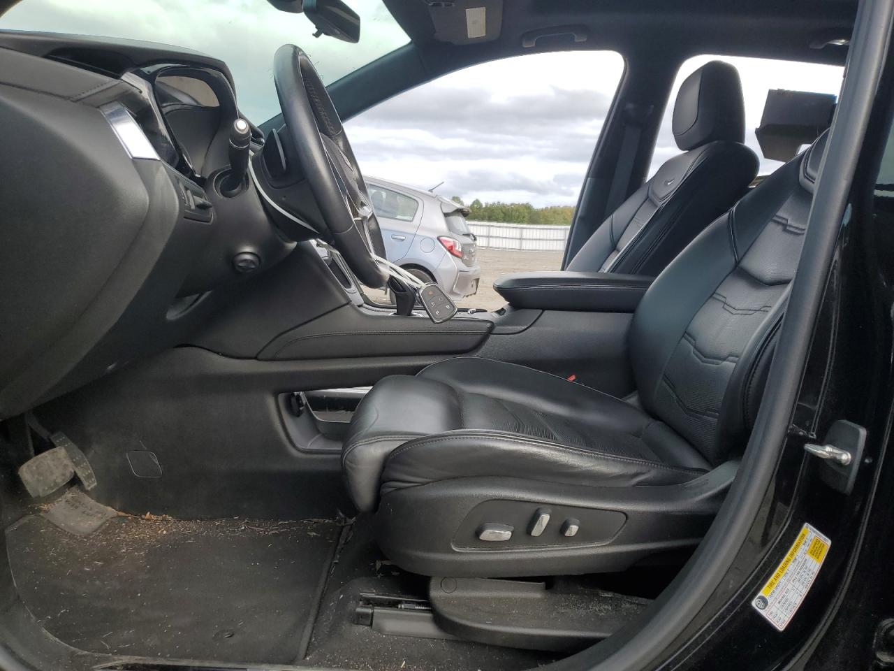 2017 Cadillac Xt5 Platinum VIN: 1GYKNFRSXHZ112677 Lot: 86053505