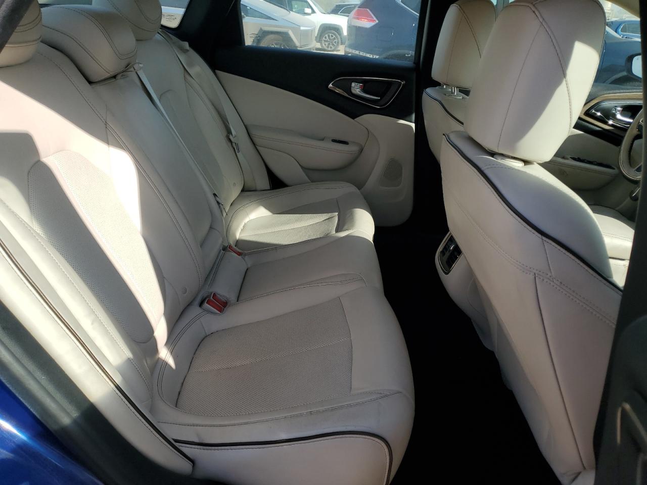 2015 Chrysler 200 C VIN: 1C3CCCCG4FN586314 Lot: 84937715