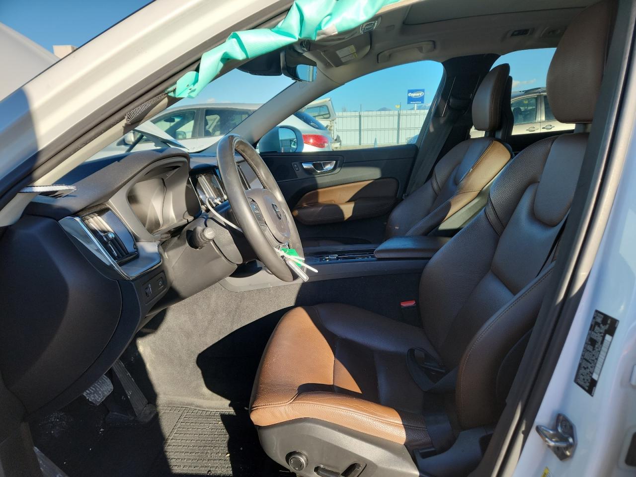 2018 Volvo Xc60 T5 Momentum VIN: YV4102RK3J1038335 Lot: 89834625