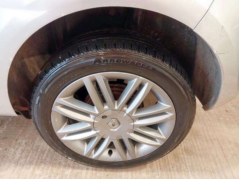 2012 RENAULT CLIO 1.2 16V DYNAMIQUE TOMTOM 3DR