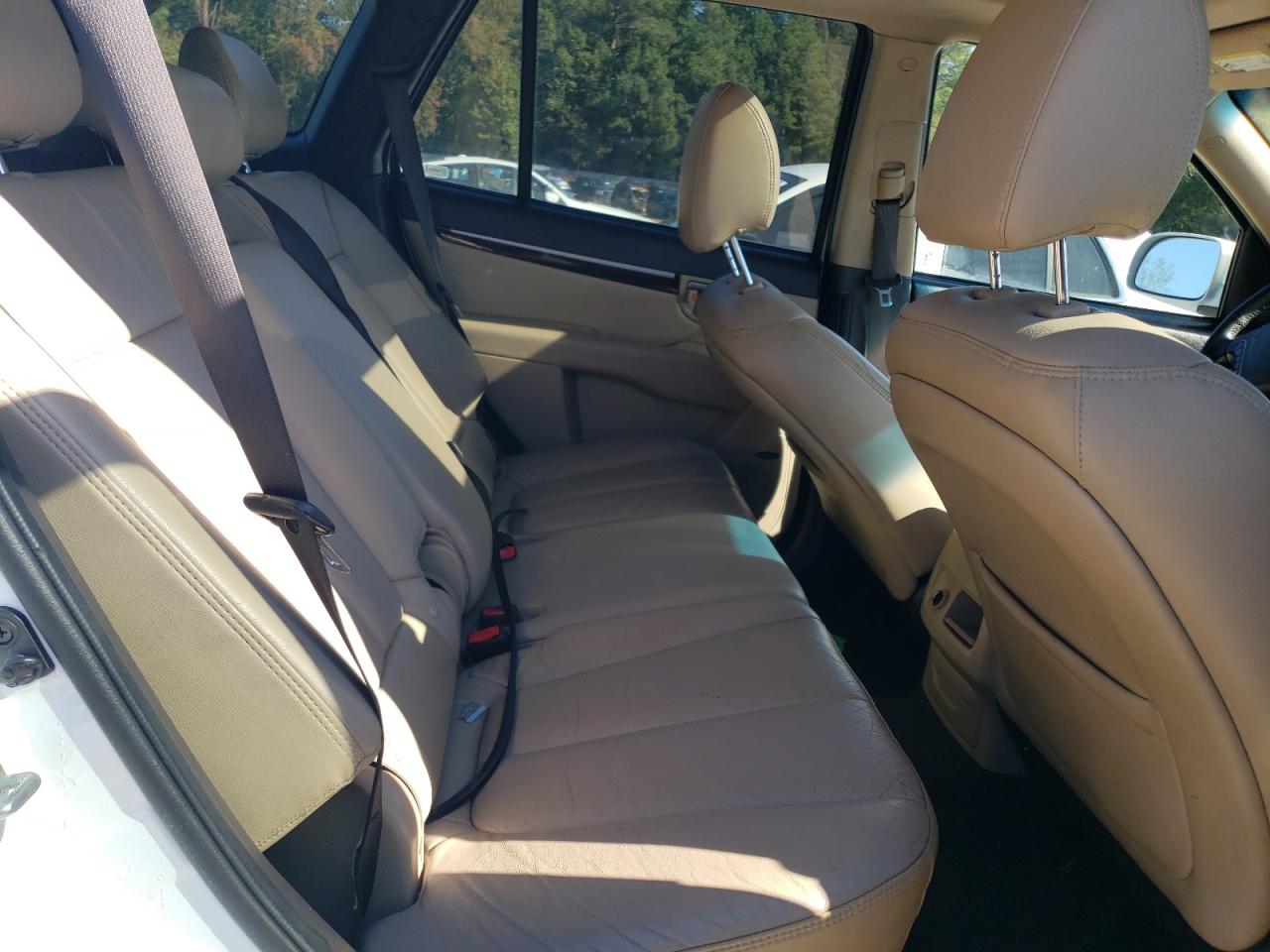 2011 Hyundai Santa Fe Limited VIN: 5XYZKDAGXBG044637 Lot: 82318595