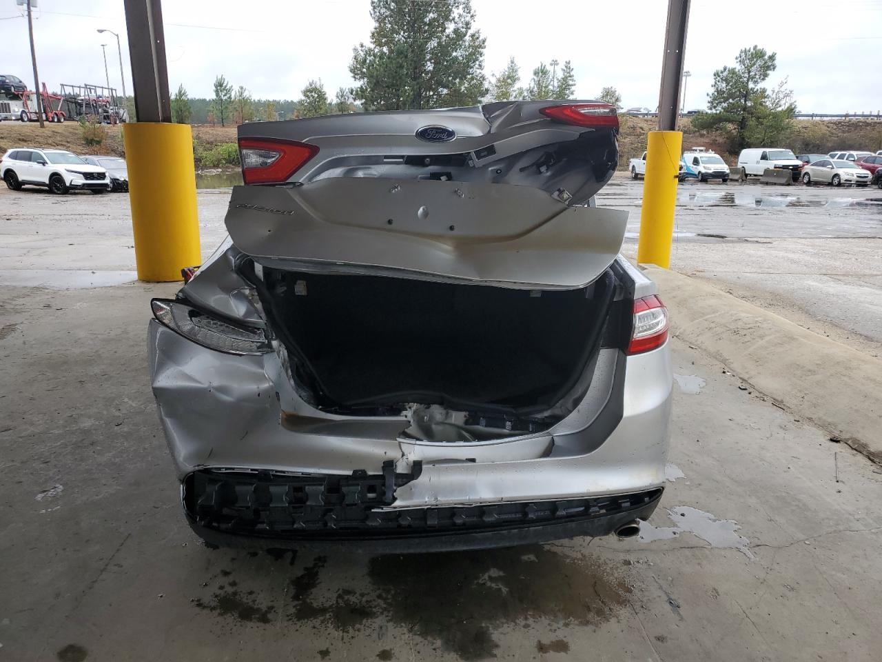 2015 Ford Fusion S VIN: 3FA6P0G75FR163217 Lot: 89635325