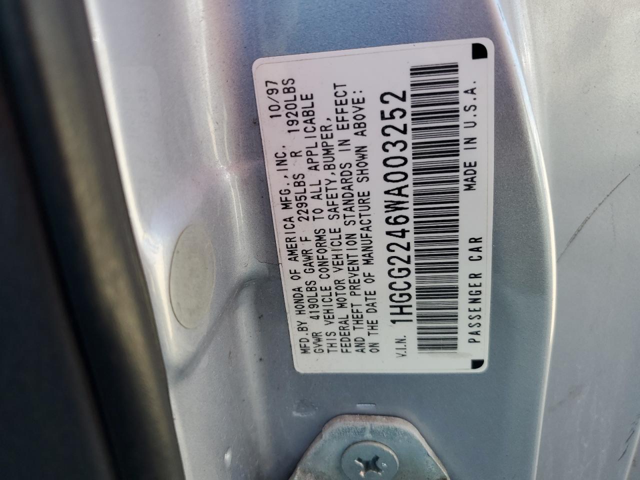 1998 Honda Accord VIN: 1HGCG2246WA003252 Lot: 86152815