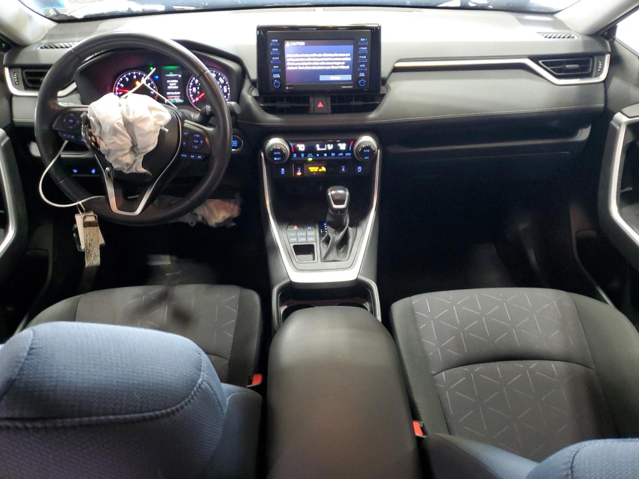 2021 Toyota Rav4 Xle VIN: JTMP1RFV0MD076318 Lot: 86268495