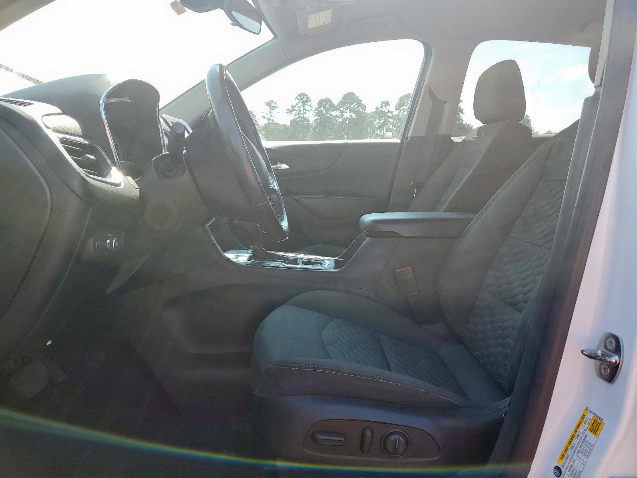 2018 Chevrolet Equinox VIN: 2GNAXSEV8J6190100 Lot: 82406325