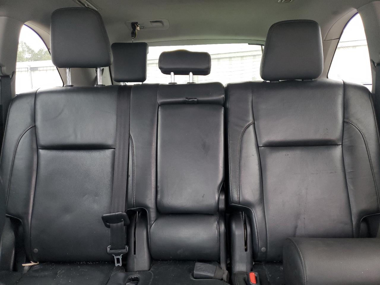 2016 Toyota Highlander Xle VIN: 5TDJKRFH6GS282863 Lot: 86169375