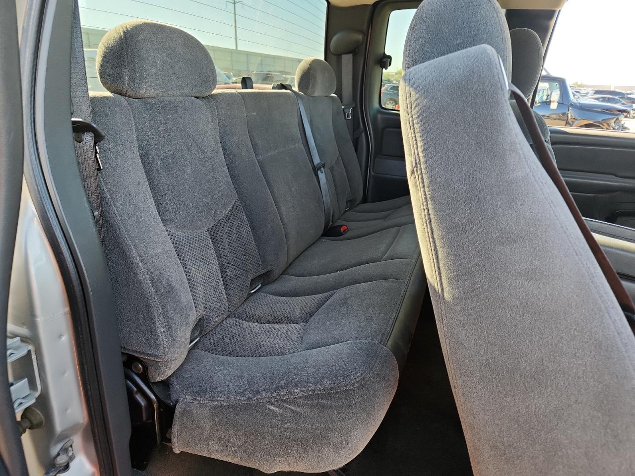 2006 Chevrolet Silverado K1500 VIN: 2GCEK19B661110669 Lot: 82264465