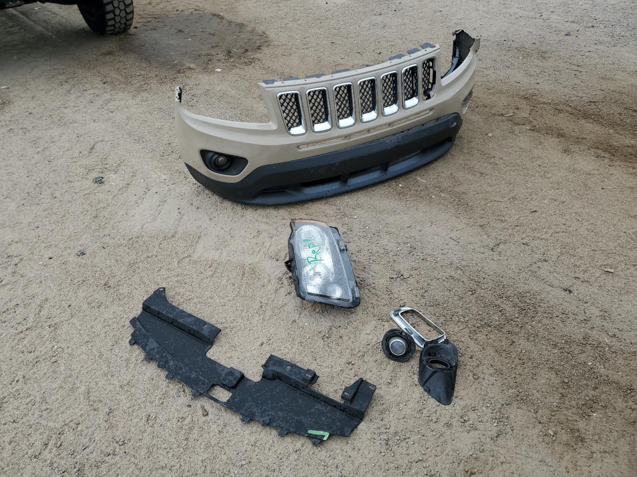 2017 Jeep Compass Sport VIN: 1C4NJCBA8HD131529 Lot: 85117565