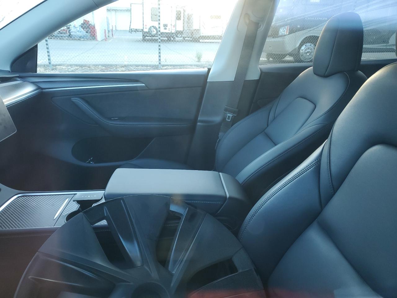 2025 Tesla Model Y VIN: 7SAYGDED1SF309579 Lot: 86130175