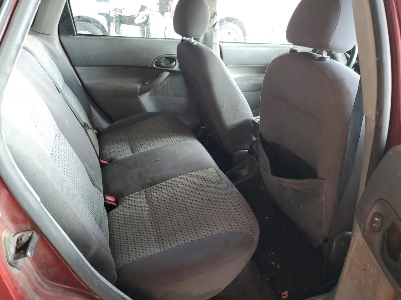 2005 Ford Focus Zx4 VIN: 1FAFP34N85W285148 Lot: 85783095