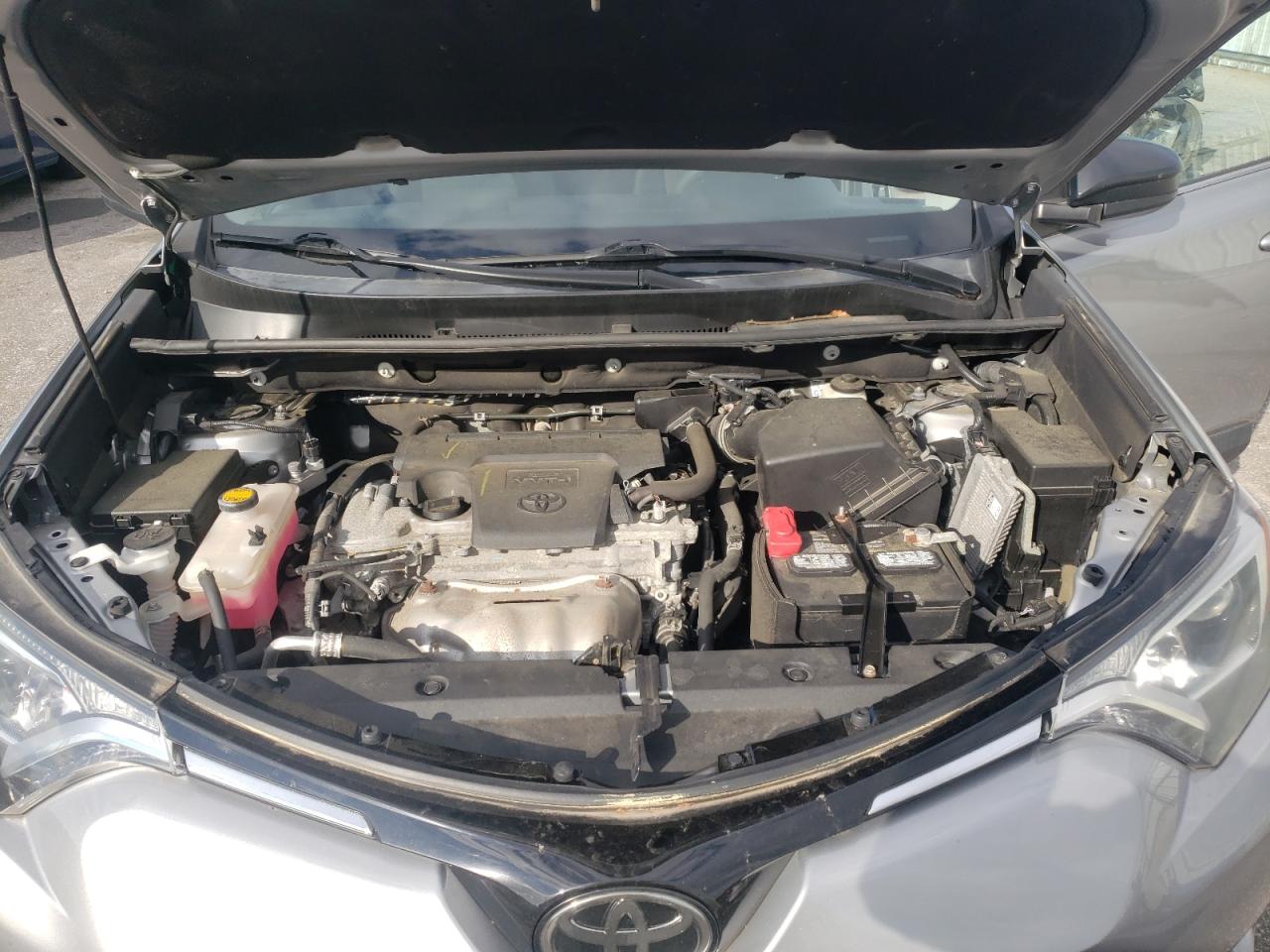 2018 Toyota Rav4 Le VIN: 2T3BFREV7JW854447 Lot: 86074945