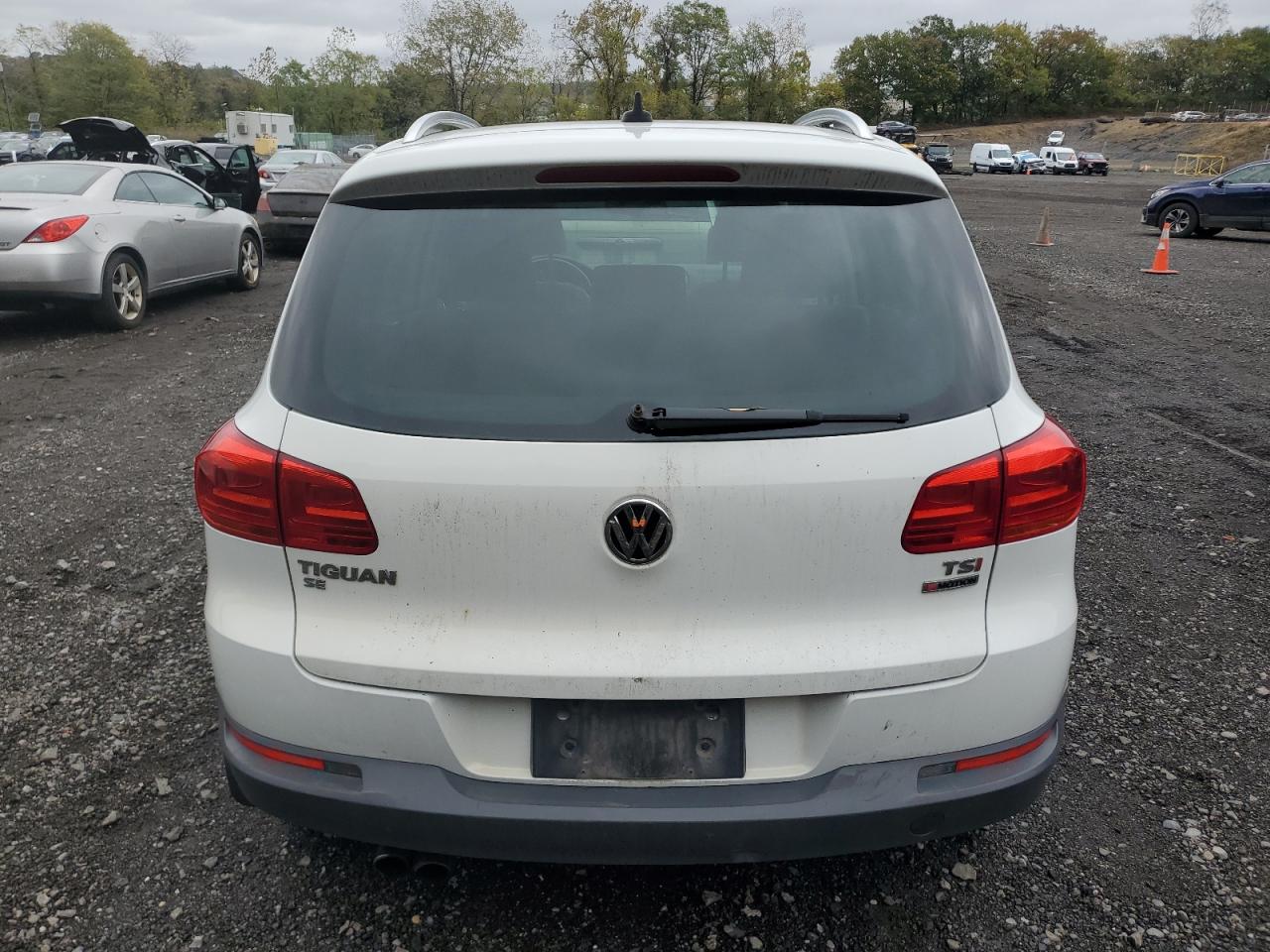 2016 Volkswagen Tiguan S VIN: WVGBV7AX6GW592201 Lot: 85533975