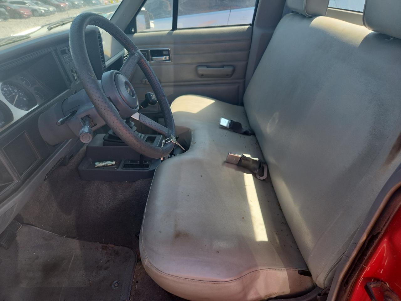 1992 Jeep Comanche VIN: 1J7FJ26SXNL136862 Lot: 84442075